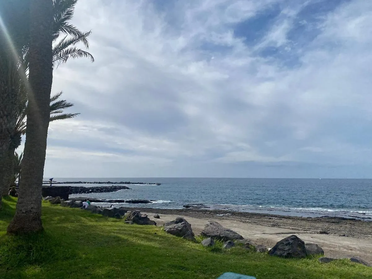 Апартаменты Costa Adeje Ocean View Apartman Плайя-Фаньябе